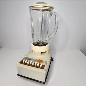 Sunbeam glass canister 4 cup VINTAGE USA Chicago IL 700 watts blender metal